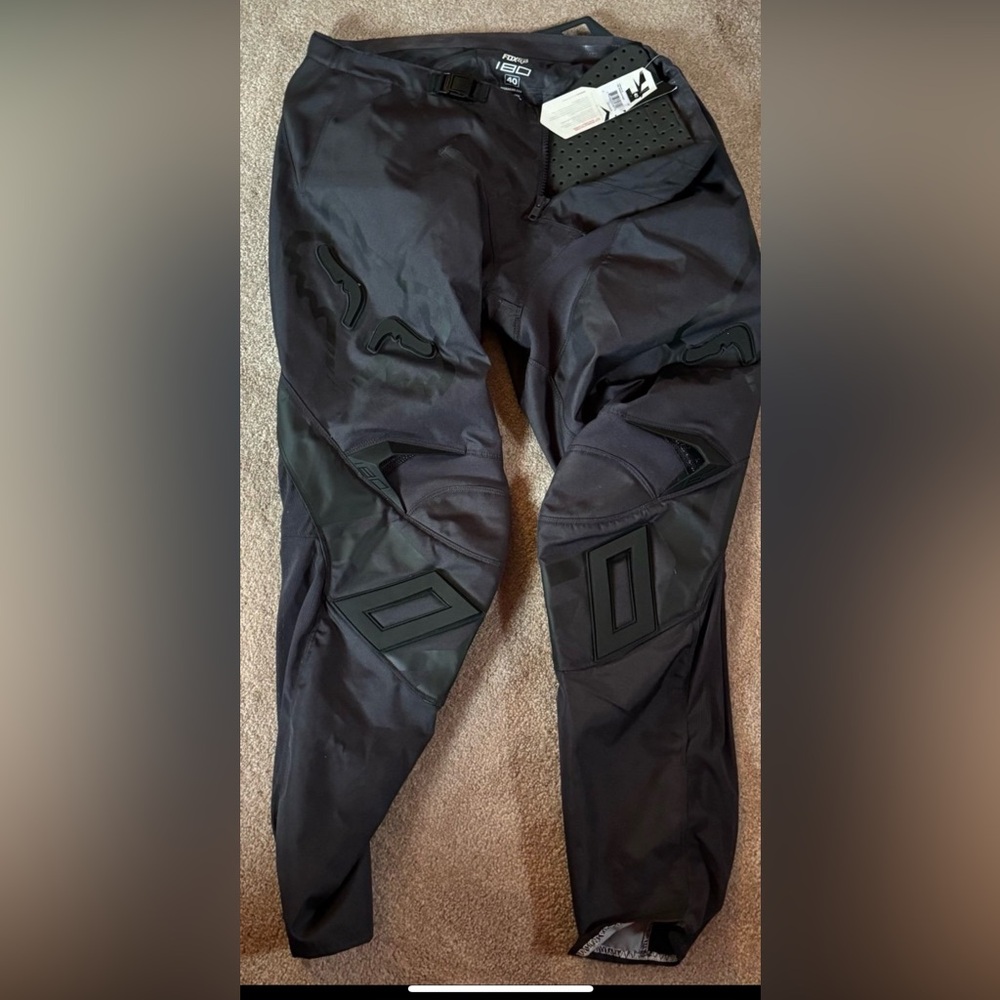 Fox 2018 Black Sabbath racing pants. Men’s size 40. New with original tags.